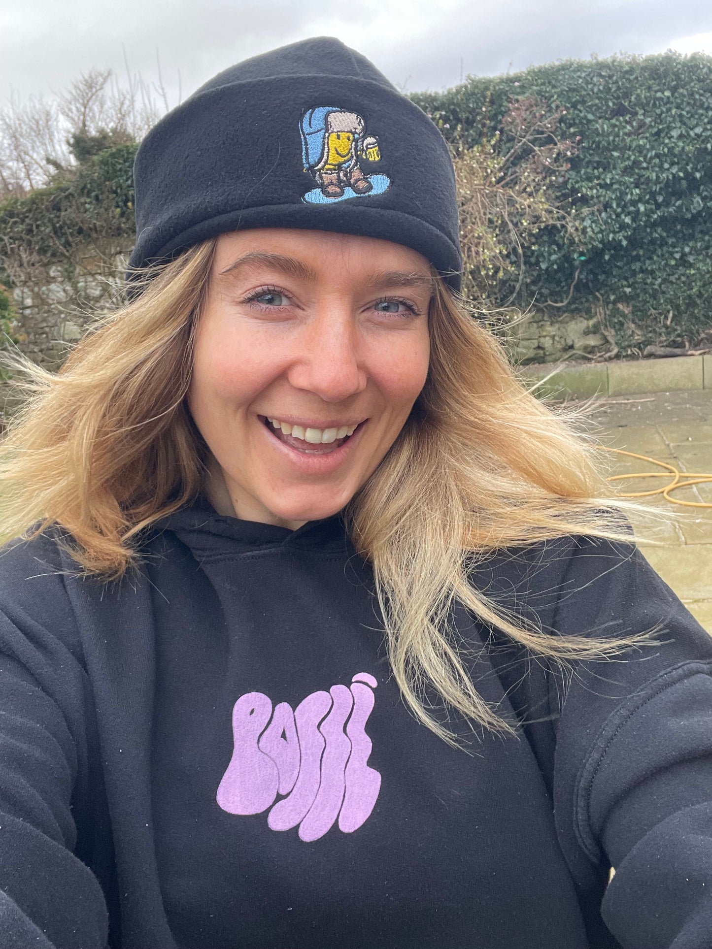 SNOWBOARDBUG FLEECE BEANIE